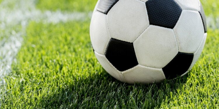 O que fez a estrela de Cisne Negro largar Hollywood pelo futebol