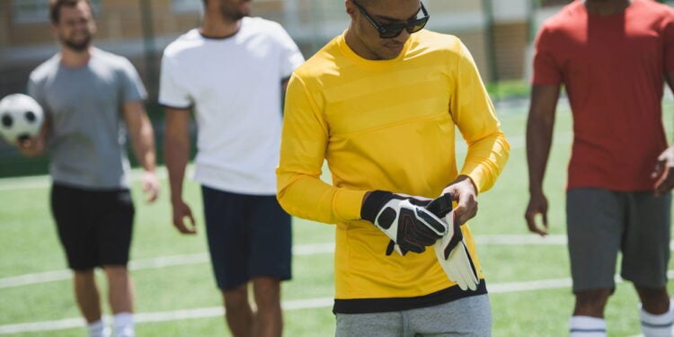 Descubra como o uniforme do goleiro inspira confiança e poder