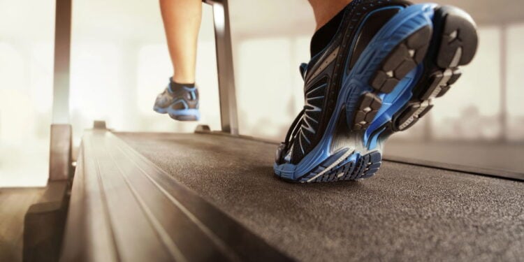 3 tipos de pisada e os riscos que cada um traz para seu corpo