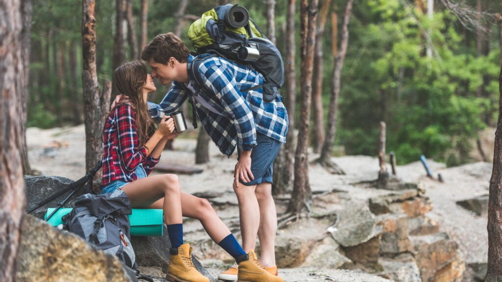 Explore a natureza com aplicativos de trilhas em tempo real!