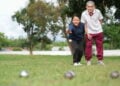 Atividades com bola que fortalecem corpo e mente na terceira idade