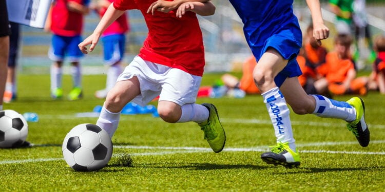 Moda inspirada no futebol abre caminho para estilo sem gênero