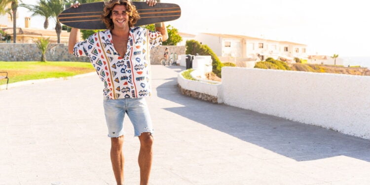 Surfwear sustentável ganha espaço na moda consciente