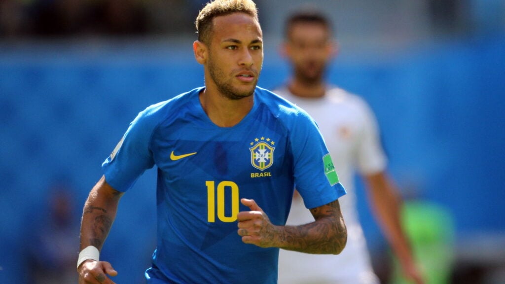 Todos os penteados que marcaram a carreira de Neymar Jr