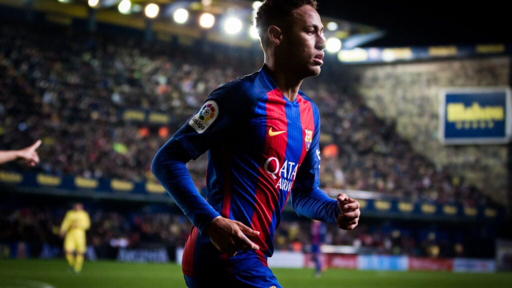 Jogadores de futebol ditam as novas tendências da moda masculina