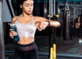 Quer uma smartband que funcione em Android e iOS? Veja as melhores opções!