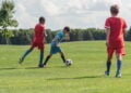 Futebol ajuda a combater a obesidade infantil com saúde e diversão