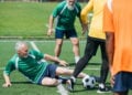 Descubra o poder único do futebol adaptado na terceira idade
