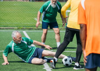 Descubra o poder único do futebol adaptado na terceira idade