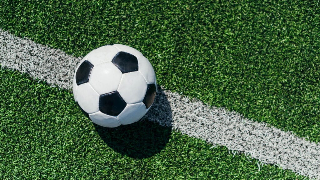 Flexibilidade e agilidade no futebol protegem as articulações