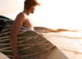 Como o surfwear evoluiu de funcional a ícone da moda global