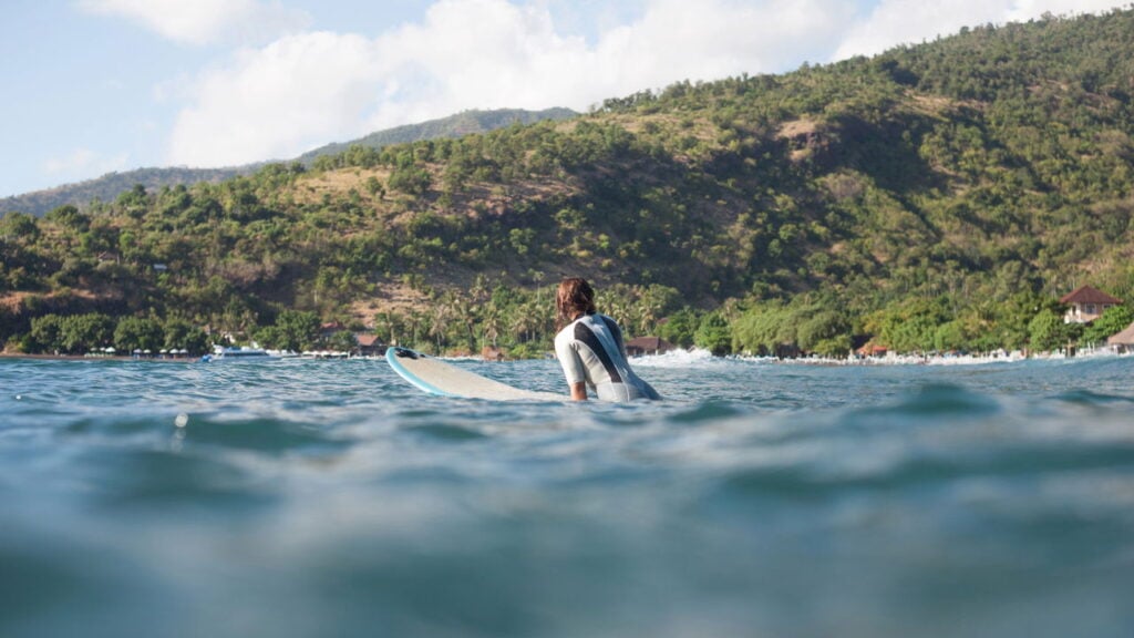 Como o estilo dos campeões molda a moda do surfe