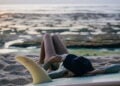 Moda pós-surfe traz estilo leve e sofisticado para o urbano