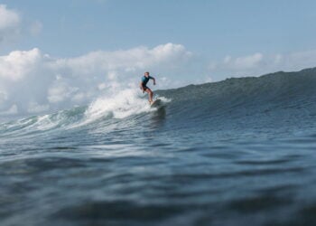 Materiais ecológicos e inovação tecnológica no design de pranchas de surfe