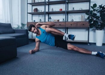 Treino funcional pode ser feito em casa sem equipamentos