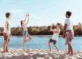 Brasileiros descobriram receita perfeita que mistura exercício, sol e diversão