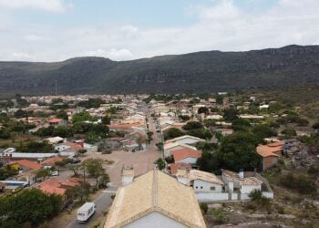 Cidade oferece experiência mais reservada na Chapada Diamantina com arquitetura colonial única