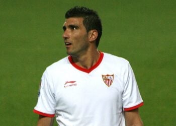 Morreu aos 35 anos famoso jogador de futebol que brilhou no Arsenal e Real Madrid