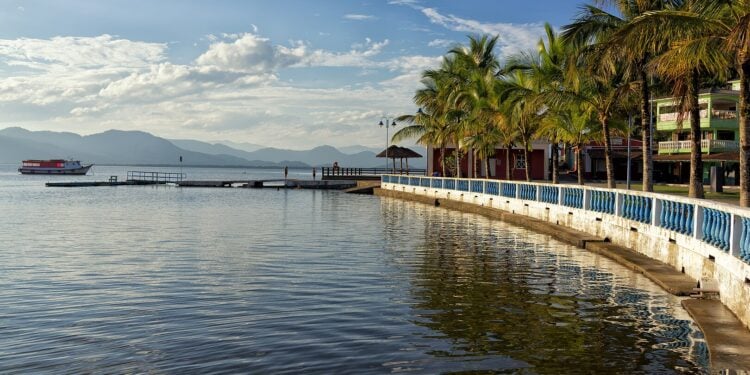 Esta cidade prova que ainda existe paraíso natural preservado no Brasil