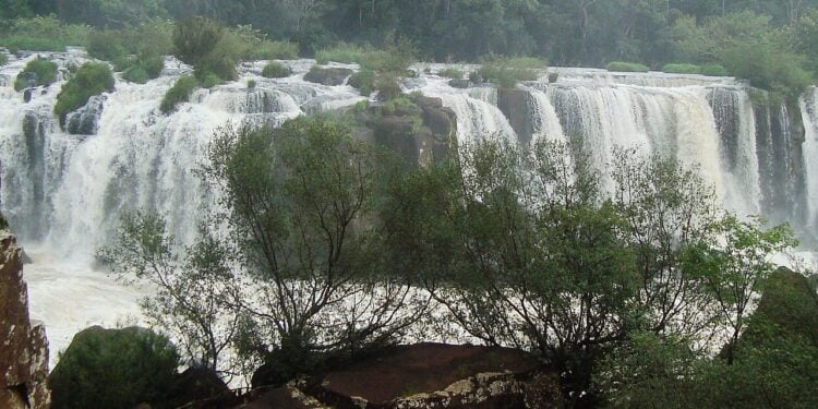 Pequena cidade do sul combina fazendas rurais com spa natural que poucos conhecem