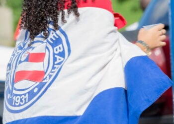 Como comprar ingresso para Bahia x Fluminense na Arena Fonte Nova