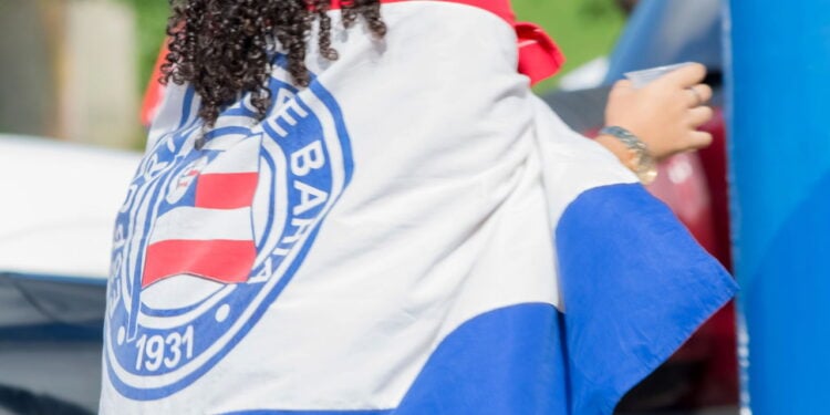 Como comprar ingresso para Bahia x Fluminense na Arena Fonte Nova