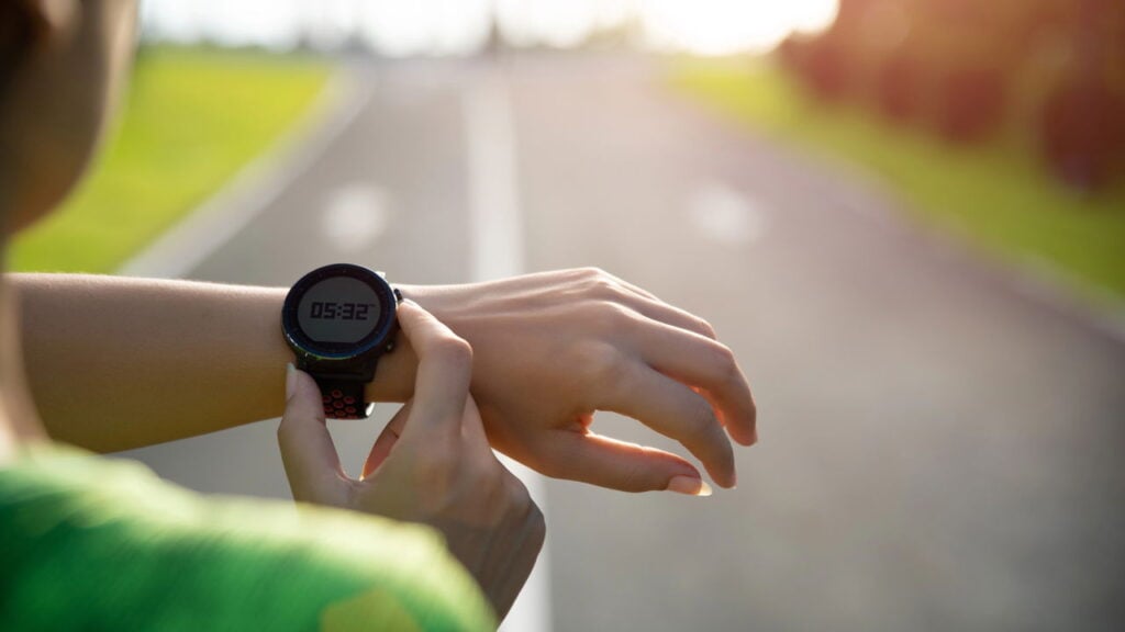 Por que você deve ignorar o pace no início da corrida
