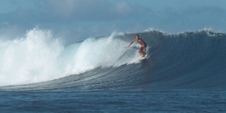 Como chegar a Fiji e assistir à WSL Finals 2025 em Cloudbreak