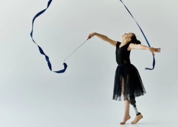 Quanto custa e como é a rotina de uma atleta de ginástica rítmica?