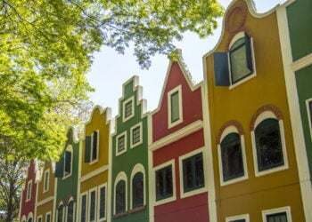 Gastronomia típica e flores tornam essa cidade uma experiência completa