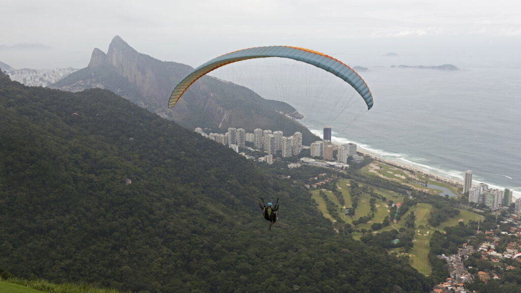 Parapente para iniciantes com os melhores destinos e dicas