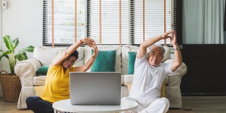 A prática milenar que relaxa, fortalece e promove bem-estar