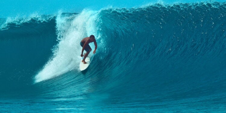 Dicas essenciais para curtir a WSL em Teahupoo sem imprevistos