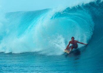 O que fazer em Teahupoo além do surf durante o WSL 2025