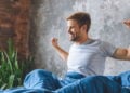 Você vai despertar cheio de energia com esses exercícios rápidos!