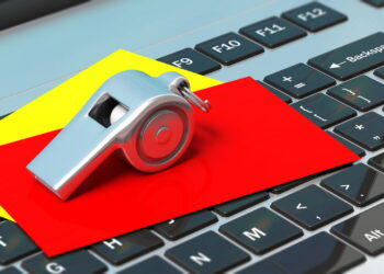 A história e o impacto dos cartões amarelo e vermelho no futebol