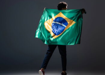 O Segredo por Trás dos Banners que Movem as Paixões nas Arquibancadas
