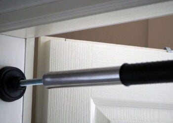 Potencialize seu treino em casa com as melhores barras fixas para porta!