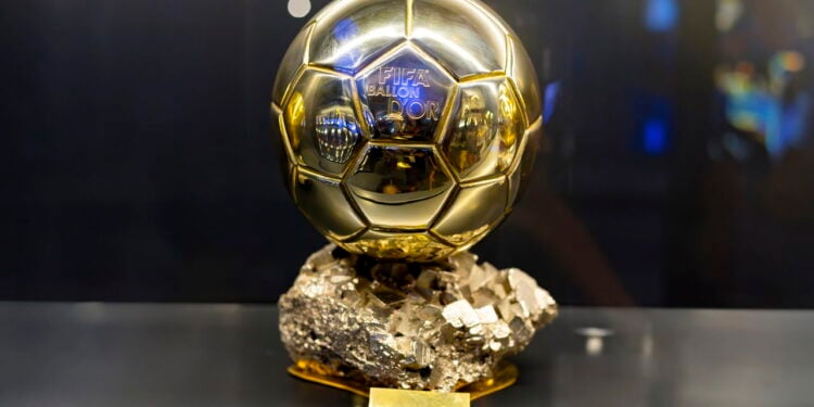 Atacante do Palmeiras surpreende o mundo na lista da Bola de Ouro