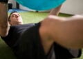 Equipamento de fisioterapia dos anos 60 revoluciona alongamento no seu escritório