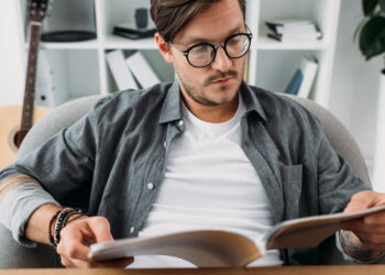 A evolução da moda nas capas de jornais e revistas de futebol