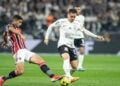 O que acontece com os jogadores ao atravessarem o país para competir