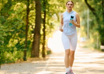 É melhor correr de manhã ou à noite? Veja o que dizem os estudos