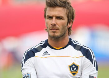 O estilo que inspira milhões além dos gramados