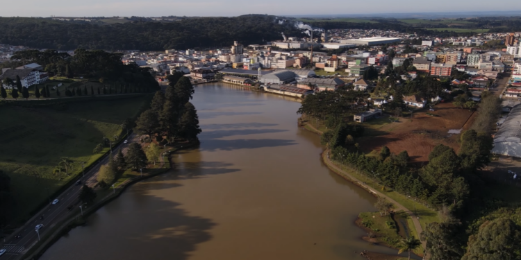 A cidade brasileira onde colher maçã é só o começo de uma viagem inesquecível