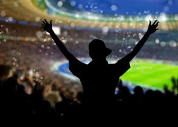 Como o DIY está revolucionando a moda dos torcedores de futebol