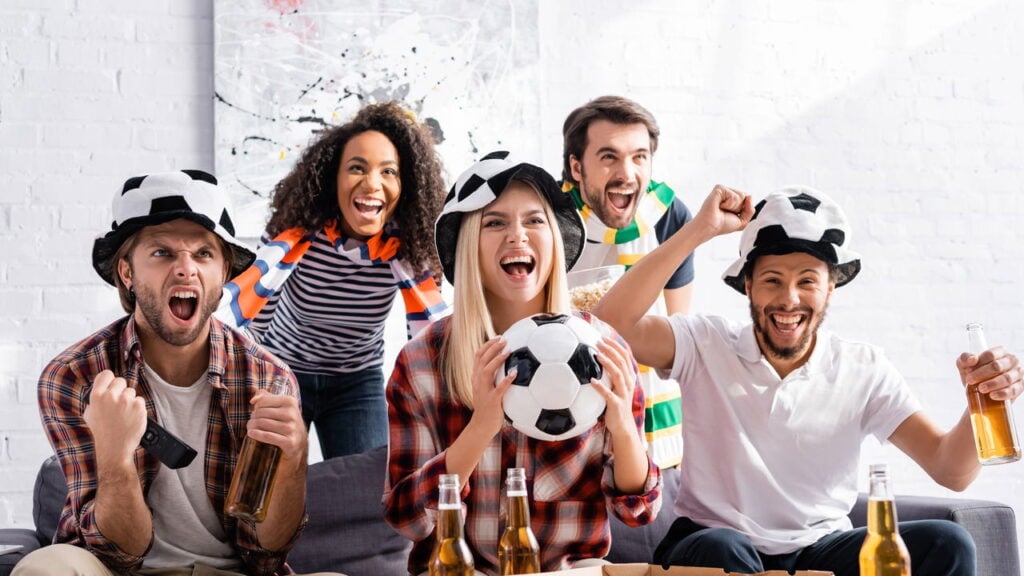 Como o DIY está revolucionando a moda dos torcedores de futebol