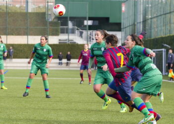 Futebol ajuda a prevenir osteopenia em mulheres maduras