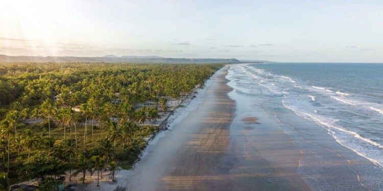 Destino baiano surpreende com natureza intocada, museus interativos e esportes radicais
