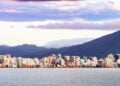 Cidade brasileira com tradição marítima vira destaque em cruzeiros e esportes